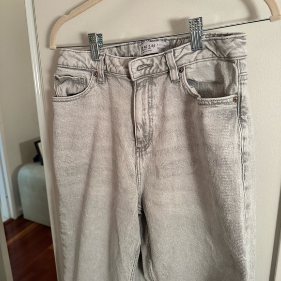 PRIMARK light grey high rise straight leg jeans - Picture 3 of 4
